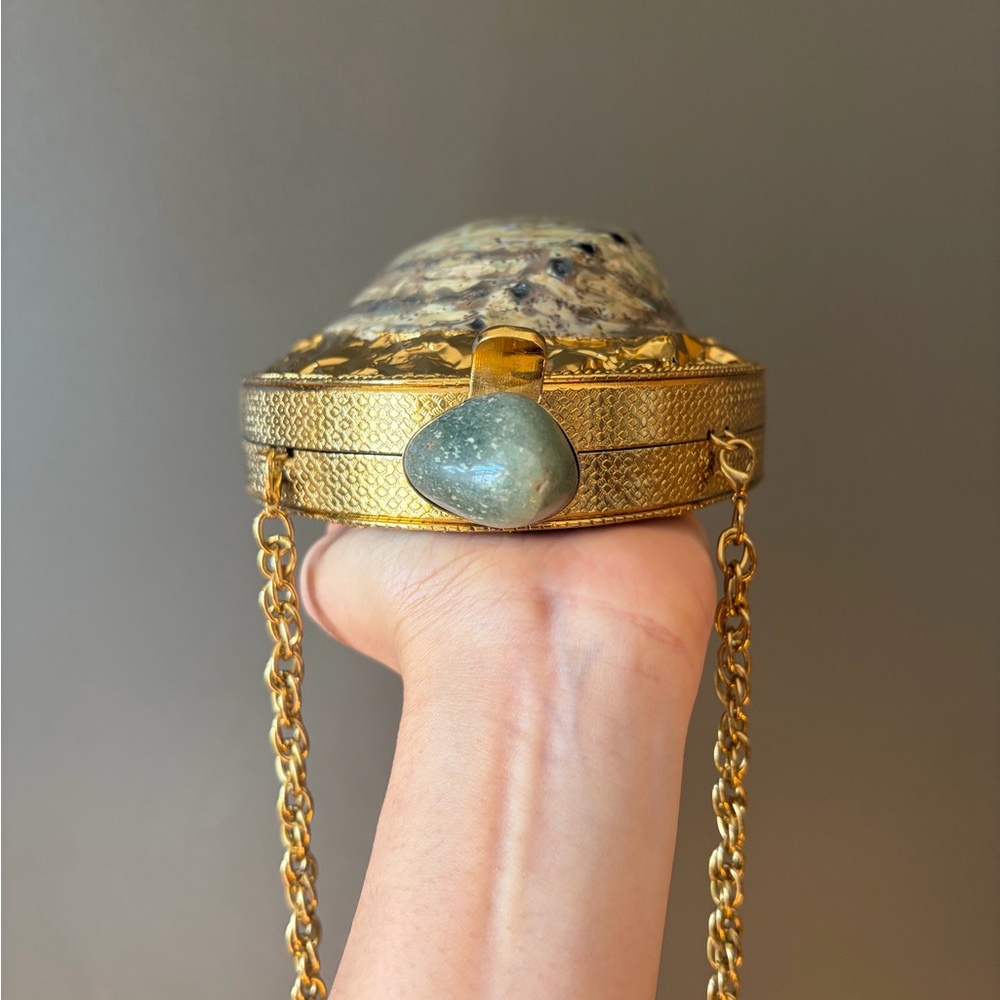 Elegant Gold and Iridescent Shell Women's Bag - Picture 6 of 7